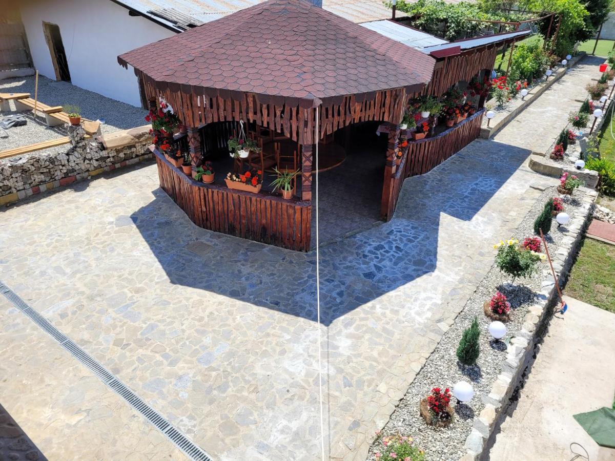 Casa Luca Hotel Sâmbăta de Sus Exterior photo